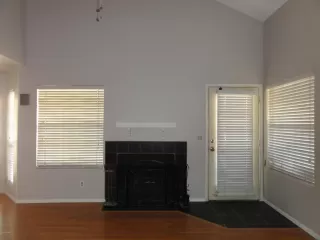 Photo #4: 6056924 Listing