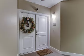 Photo #1: 6057064 Listing 