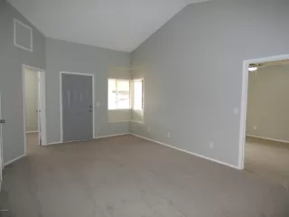 Photo #5: 6057082 Listing