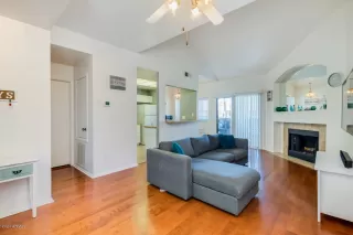 Photo #5: 6057238 Listing