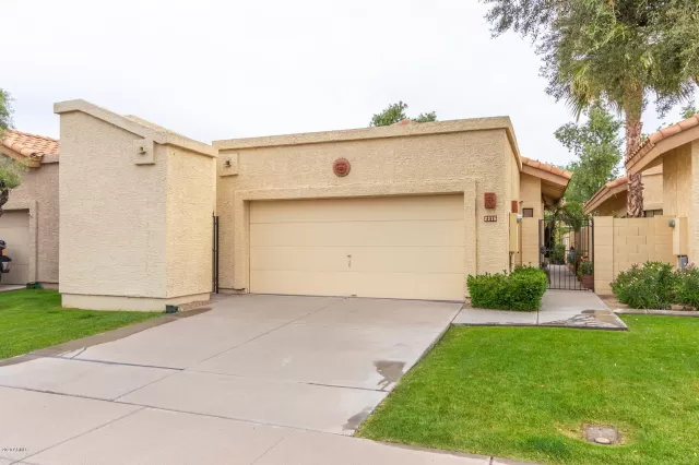 MLS: 6057244 Condo For Sale