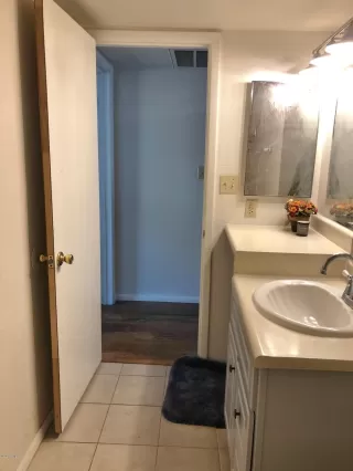 Photo #6: 6057302 Listing