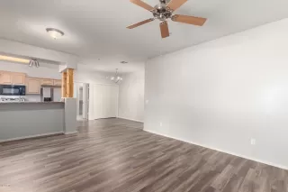 Photo #5: 6057345 Listing