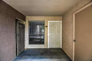 Photo #4: 6057433 Listing