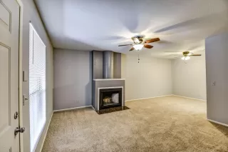 Photo #5: 6057433 Listing