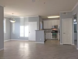 Photo #6: 6057667 Listing