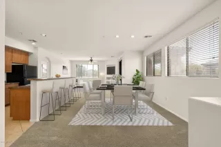 Photo #3: 6057977 Listing