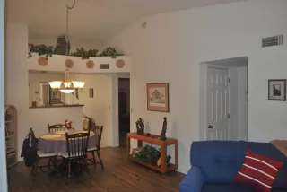 Photo #4: 6057989 Listing 