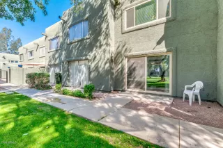 Photo #2: 6058217 Listing