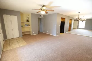 Photo #5: 6058262 Listing 