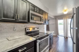 Photo #3: 6058556 Listing