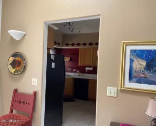 Photo #5: 6058818 Listing