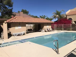 Photo #2: 6058878 Listing 