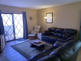 Photo #3: 6058977 Listing