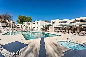 Photo #4: 6058977 Listing