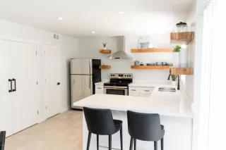 Photo #5: 6059168 Listing