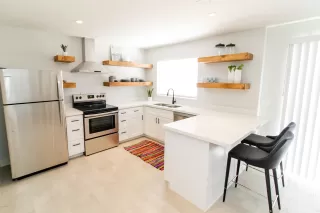 Photo #6: 6059168 Listing