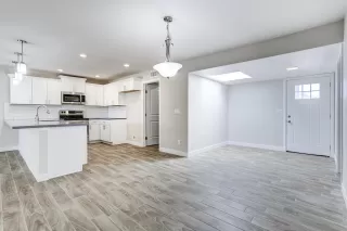 Photo #5: 6059250 Listing 