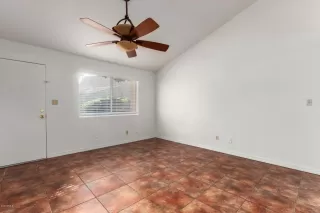 Photo #6: 6059267 Listing 