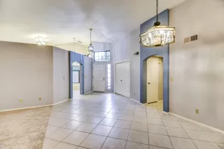 Photo #4: 6059495 Listing