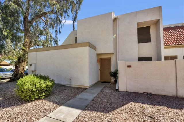 MLS: 6059545 Condo For Sale