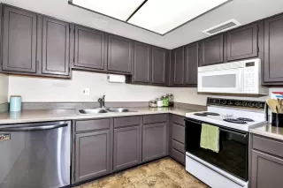 Photo #1: 6059545 Listing 