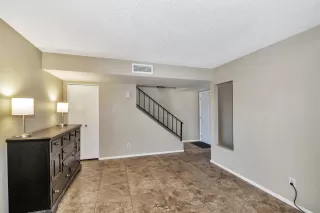 Photo #6: 6059545 Listing 