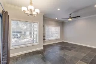 Photo #5: 6059696 Listing