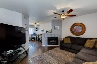 Photo #4: 6059849 Listing