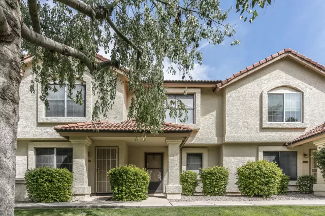 MLS: 6059880 Condo For Sale