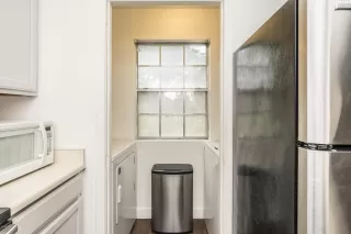 Photo #6: 6059880 Listing 