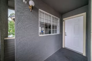 Photo #2: 6059905 Listing