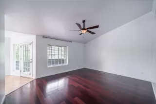 Photo #4: 6059905 Listing