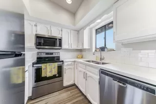 Photo #4: 6059937 Listing 