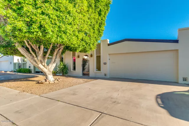 MLS: 6060566 Condo For Sale