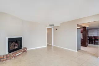 Photo #5: 6060566 Listing