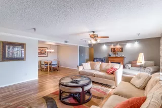 Photo #4: 6060729 Listing