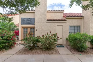 Photo #5: 6060757 Listing