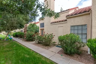 Photo #6: 6060757 Listing