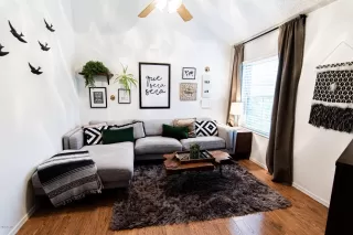 Photo #5: 6060760 Listing