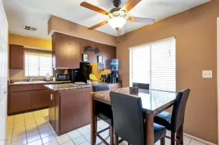 Photo #6: 6060764 Listing 