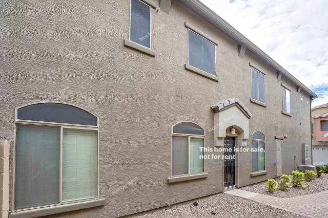 MLS: 6060812 Condo For Sale