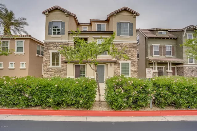 MLS: 6060956 Condo For Sale