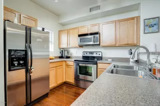 Photo #2: 6060956 Listing