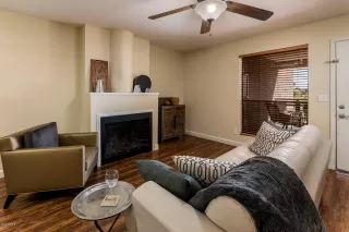 Photo #1: 6060999 Listing 