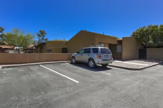 Photo #2: 6061008 Listing