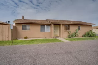 Photo #3: 6061057 Listing