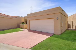 Photo #1: 6061376 Listing