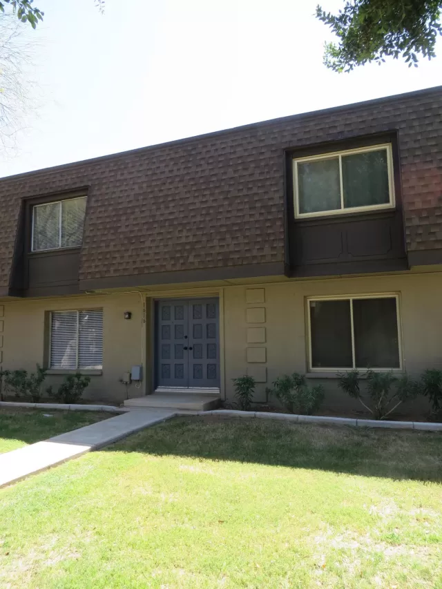 MLS: 6061528 Condo For Sale