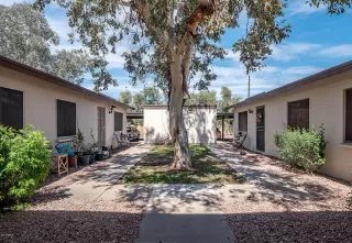 Photo #1: 6061918 Listing 